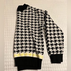 Houndstooth Small Sweater